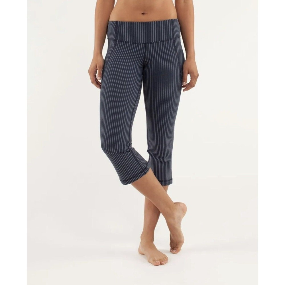 Lululemon Gather & Crow Cropped Inkwell Pinstripe Navy Blue Yoga Tights sz 4